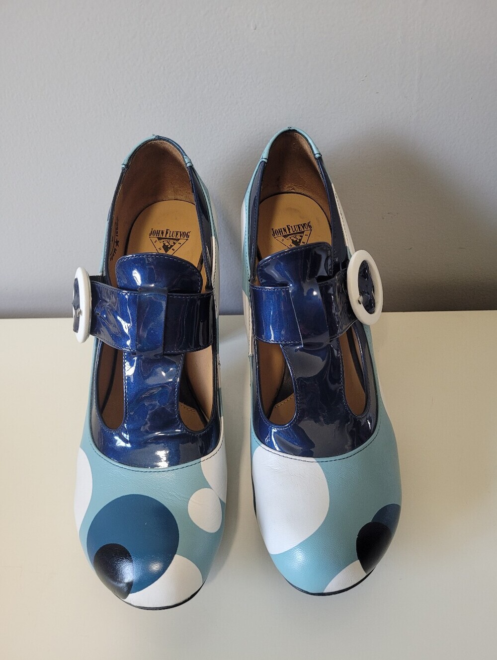 Fluevog Views Arbus Leather T-Strap Heels, Size 8 - Picture 2 of 12